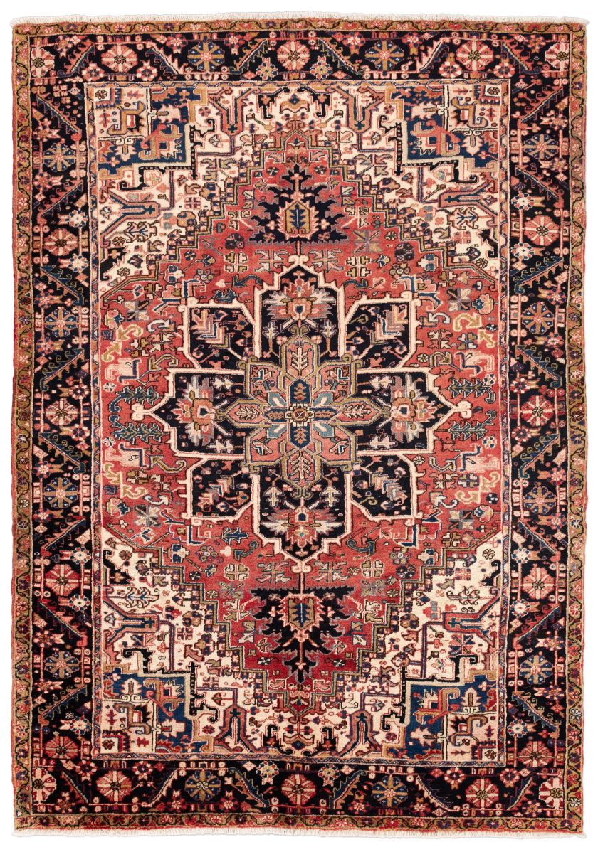 Bild eines Heriz aus Persien in der Göße 326 x 230 cm