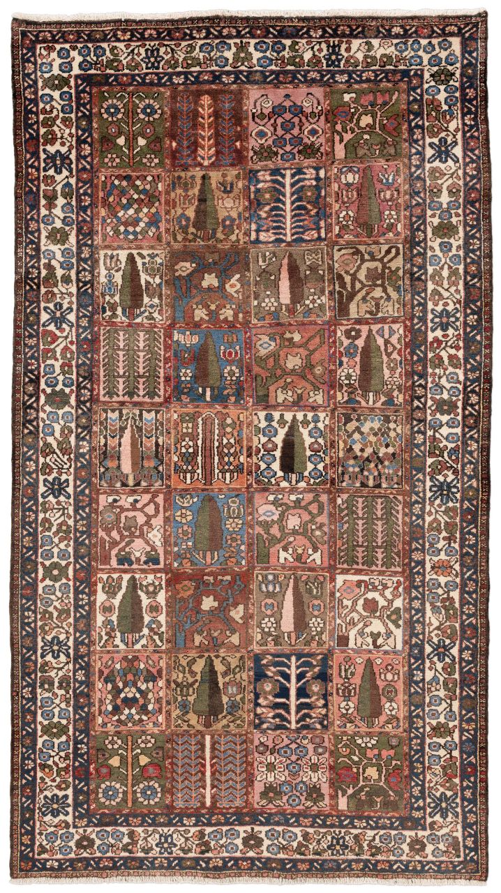 Bild eines Bachtiar aus Persien in der Göße 296 x 167 cm