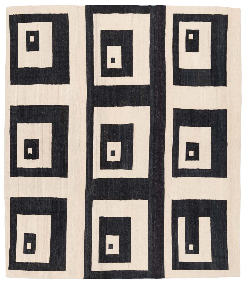 Bild eines Tavis aus Afghanistan in der Göße 328 x 281 cm