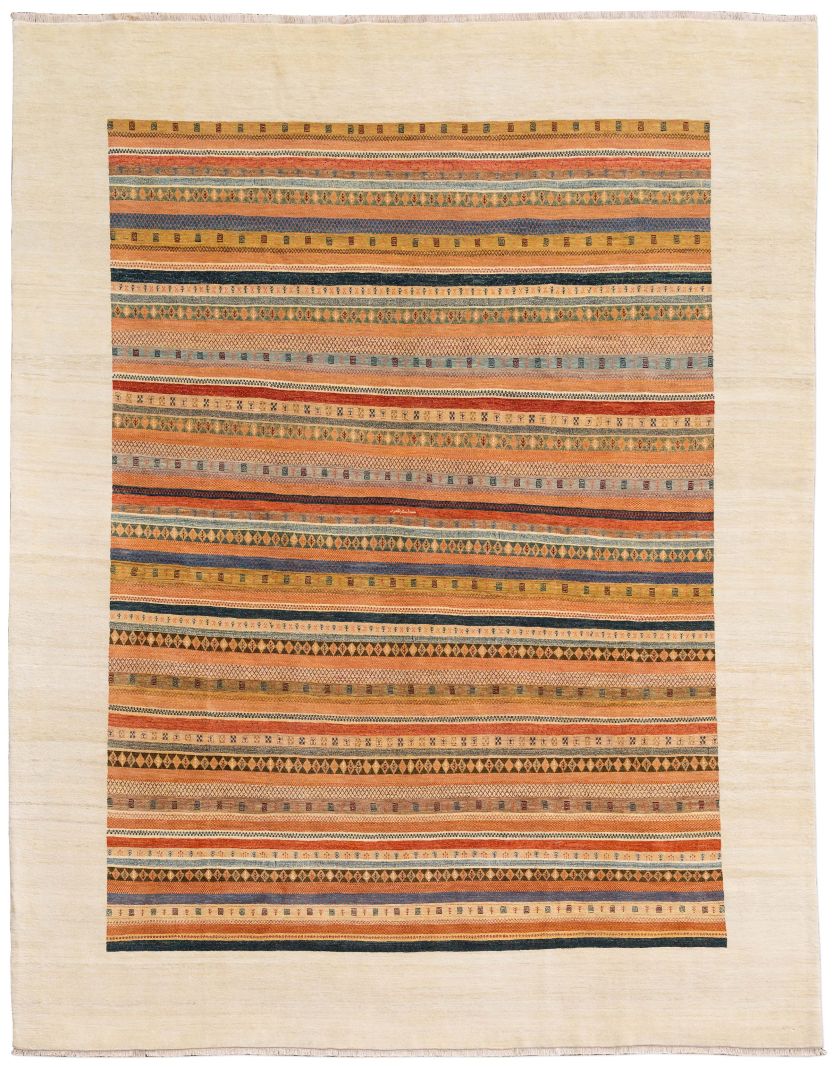 Bild eines Bidjar-Novum aus Persien in der Göße 377 x 295 cm