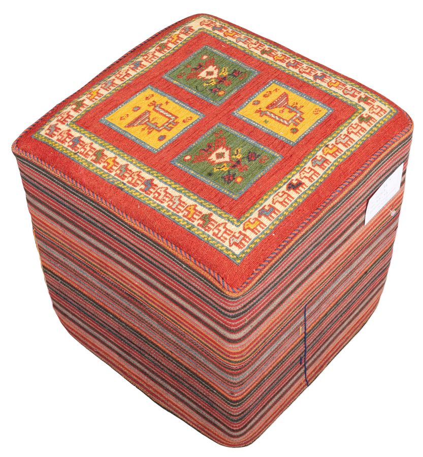 Bild eines Afschar-Tabii-Sitzwürfel aus Persien in der Göße 45 x 45 cm