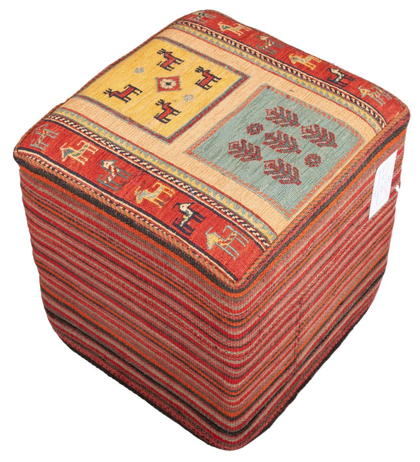 Bild eines Afschar-Tabii-Sitzwürfel aus Persien in der Göße 45 x 43 cm