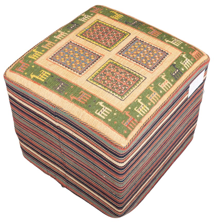 Bild eines Afschar-Tabii-Sitzwürfel aus Persien in der Göße 50 x 49 cm