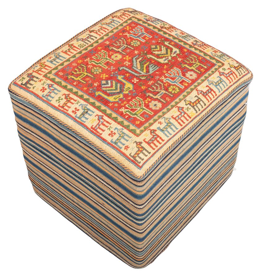 Bild eines Afschar-Tabii-Sitzwürfel aus Persien in der Göße 50 x 48 cm