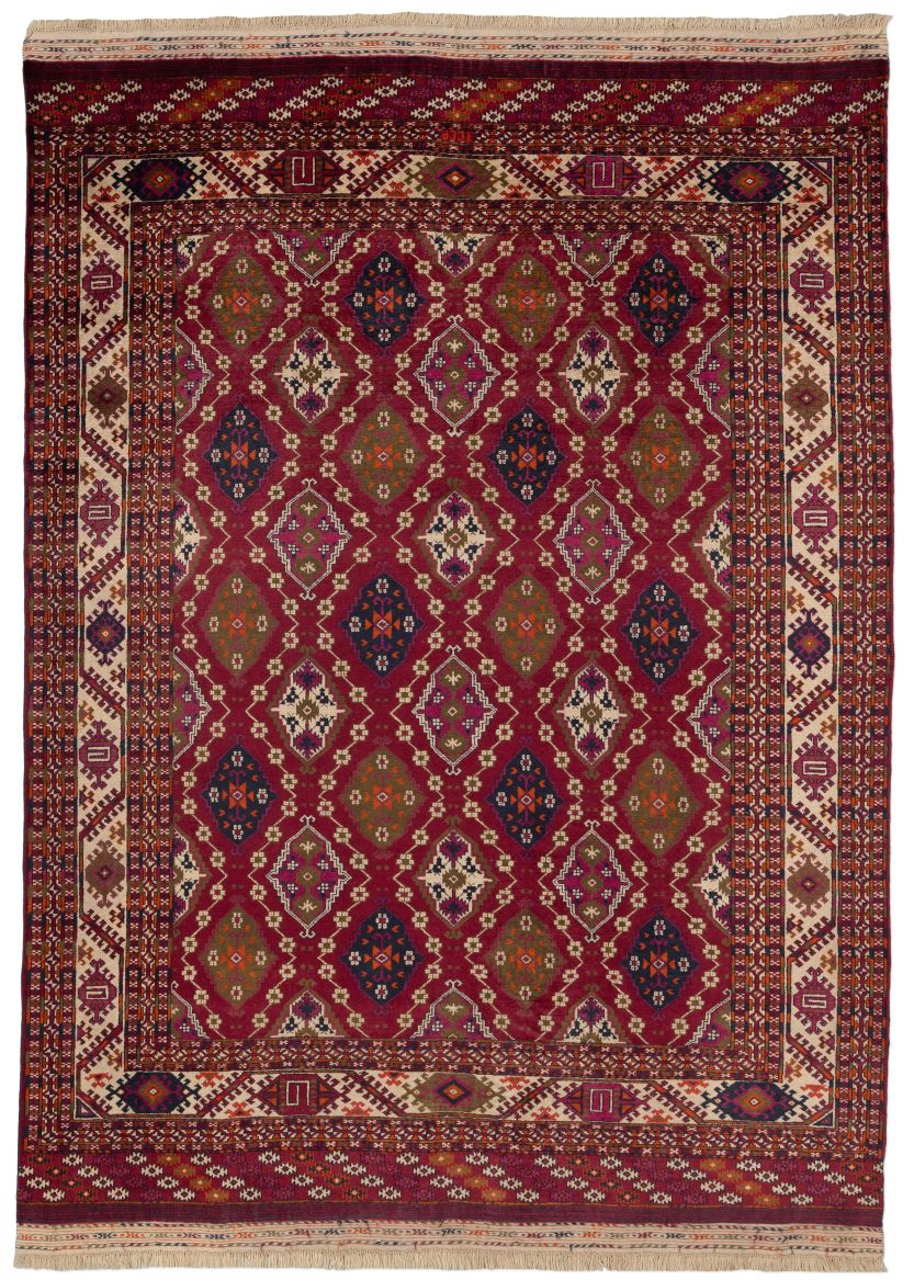Bild eines Jomuth aus Turkmenistan in der Göße 323 x 242 cm