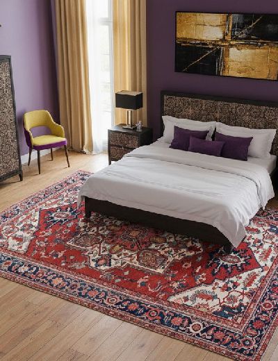 Bild von Heriz aus Persien in der Größe 360 x 237 cm