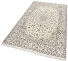 handgeknüpfter Orienteppich Nain aus Persien Maß 300x197 cm